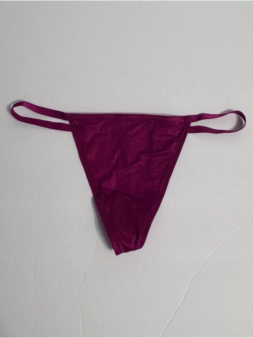 Victoria's Secret Magenta V-String Panty Size Medium Gold V Hardware